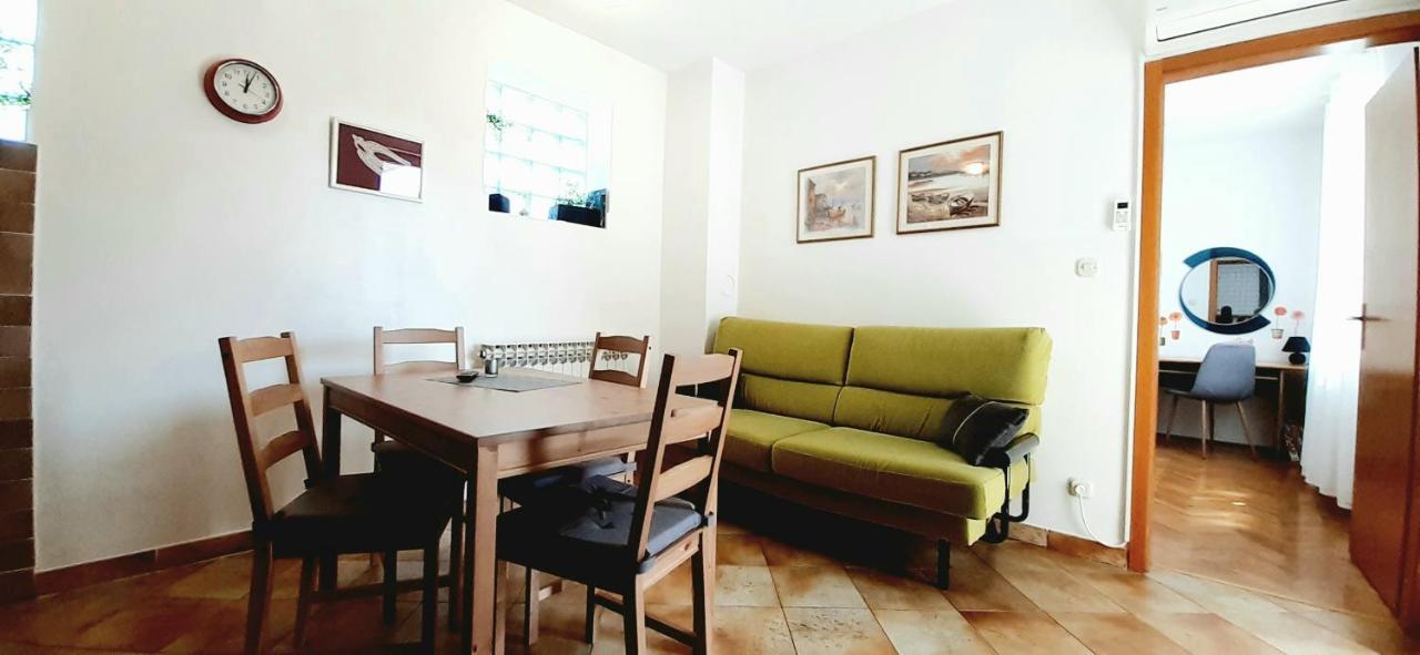 Apartment Monte Zaro Pula Exterior photo